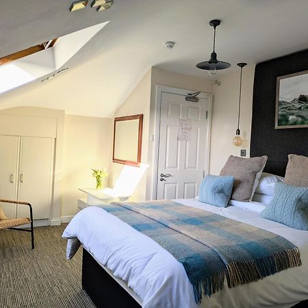 Hillside Lodge B&B คลิฟเดน ภายนอก รูปภาพ